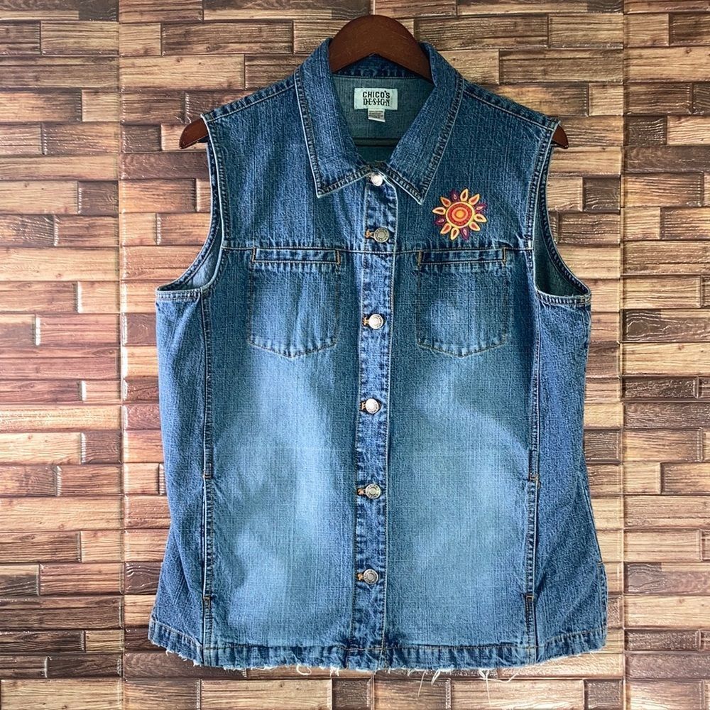 Vintage Chico’s Denim Vest Size 3 W/Sun Patch